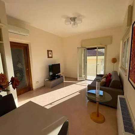Apartment Casa Mediterranea: Vista Mare A 200m Dalla Sperlonga