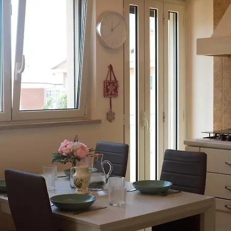 Apartment Casa Mediterranea: Vista Mare A 200m Dalla